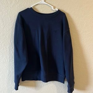 Navy blue Champion Sweatshirt!